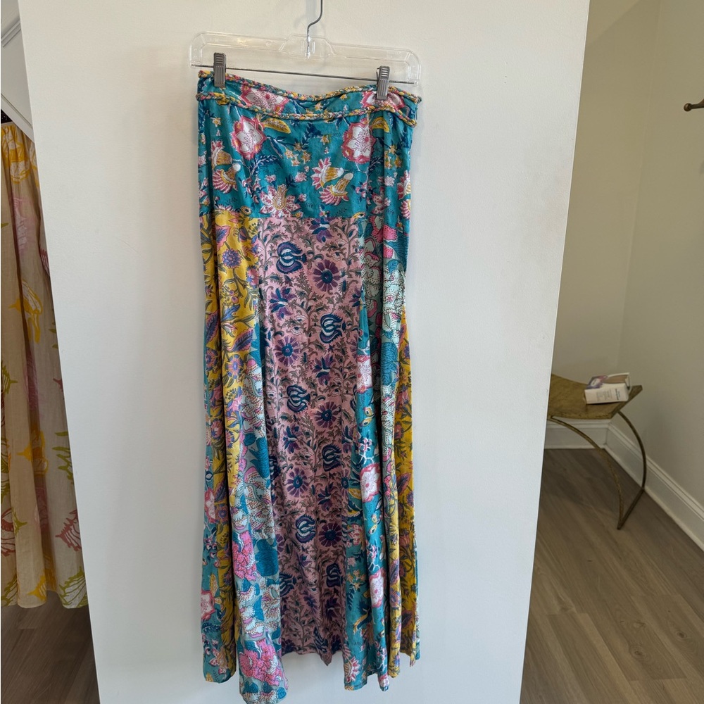 ALLISON maxi skirt, size 6 (fits like a 4)